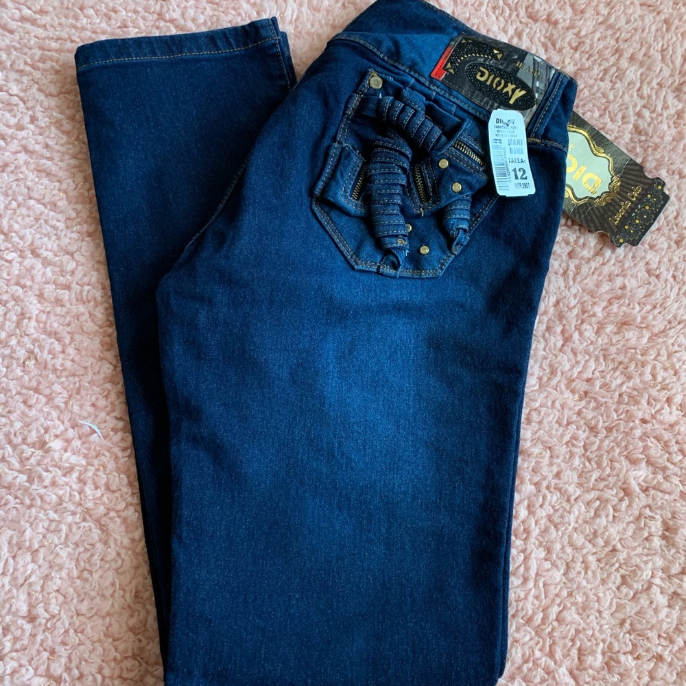 Colombian jeans ‘butt lifter’